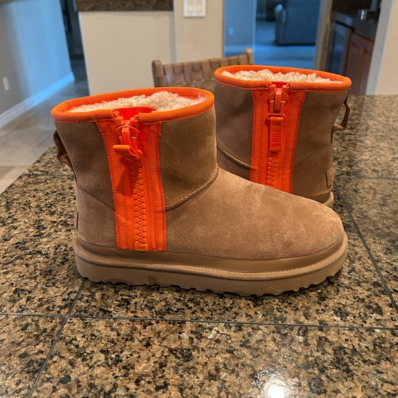 UGG Shoes - Ugg side zip boot, size 9.  Chestnut with orange tabs.  Great condition.